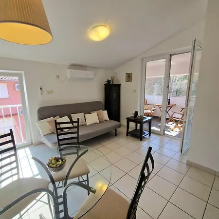 Apartament Lara