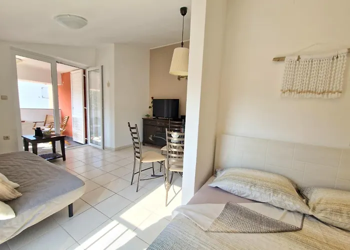 Lara Apartman Baška